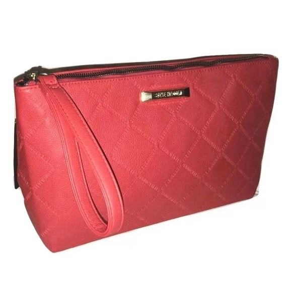 Steve Madden Handbags - Steve Madden Large Wristlet Cosmetic Weekend Pouch